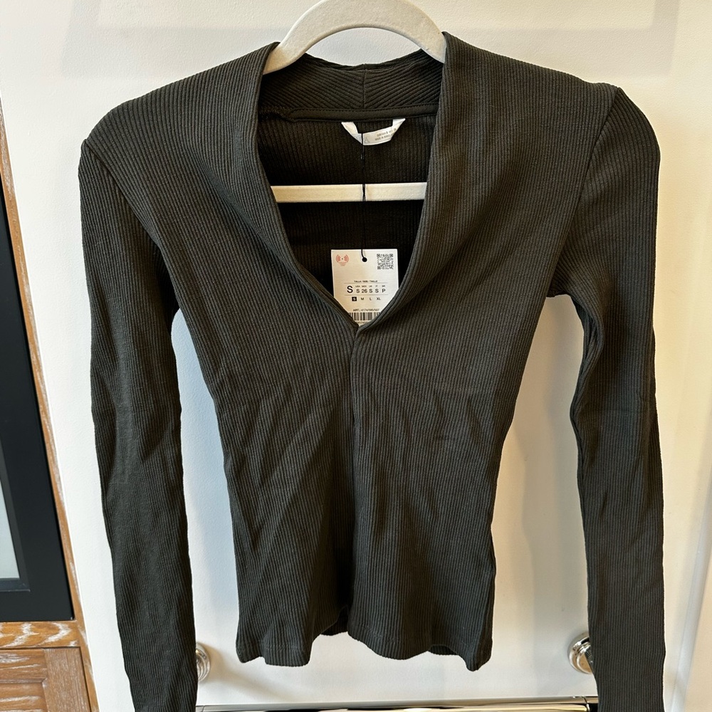 Zara Dark Ribbed Long Sleeve Top